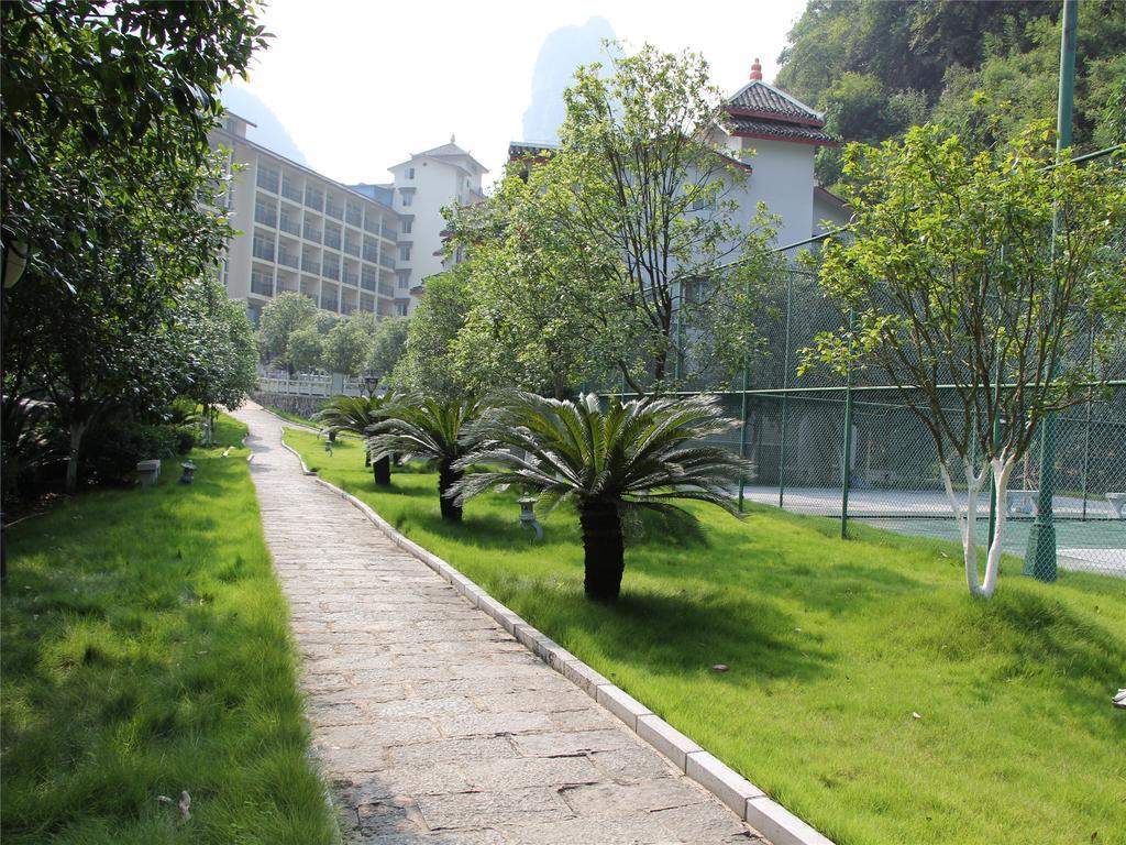 New West Street International Hotel Yangshuo Bagian luar foto
