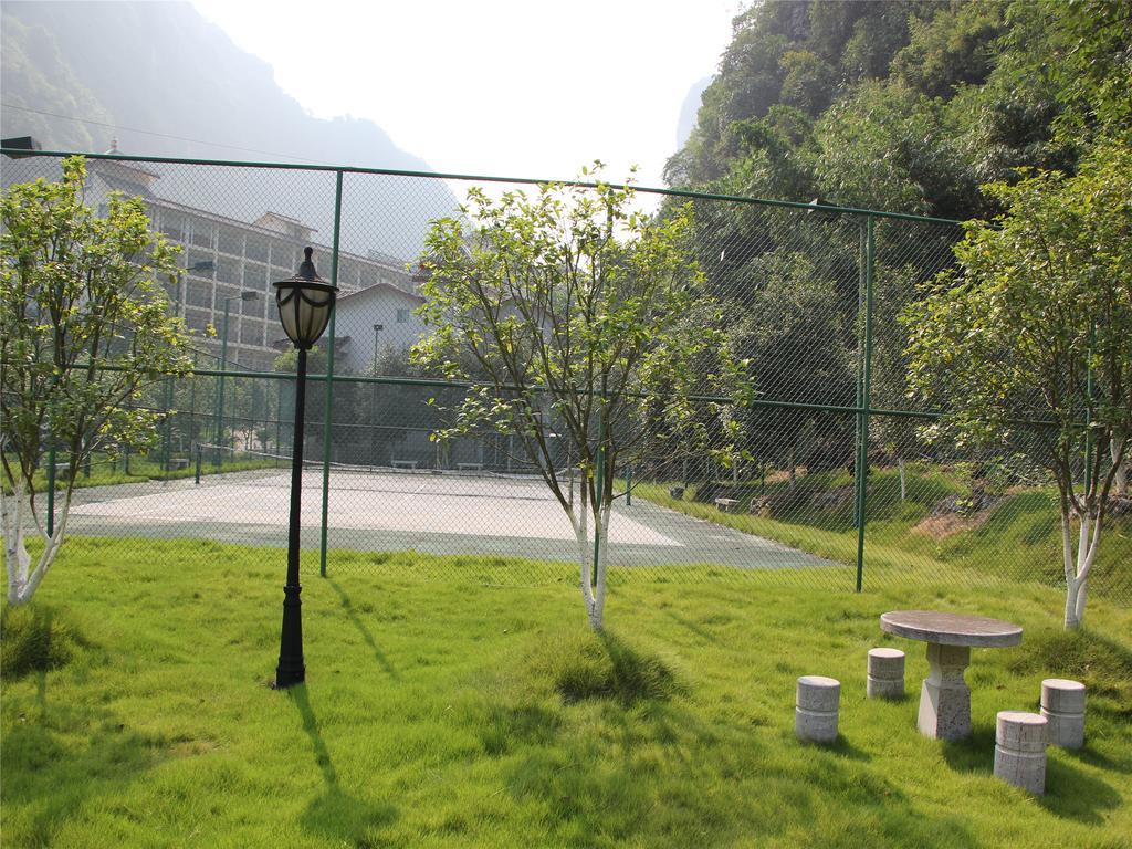 New West Street International Hotel Yangshuo Bagian luar foto