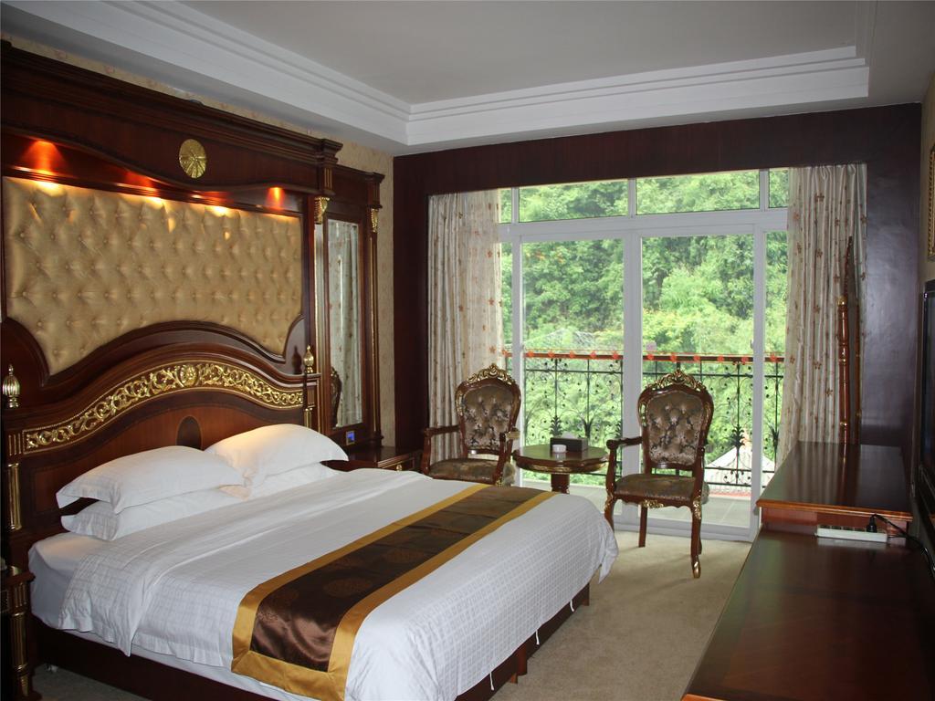 New West Street International Hotel Yangshuo Bagian luar foto