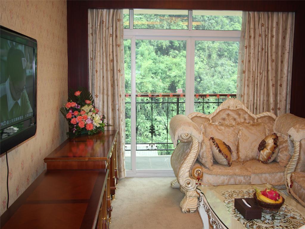 New West Street International Hotel Yangshuo Bagian luar foto