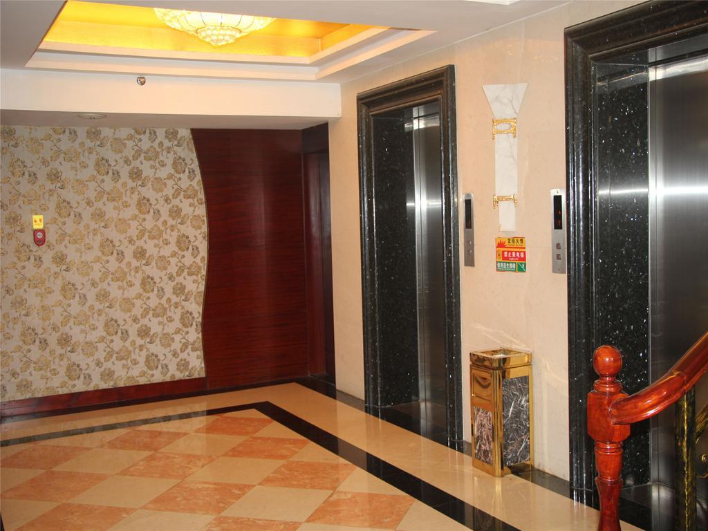 New West Street International Hotel Yangshuo Bagian luar foto