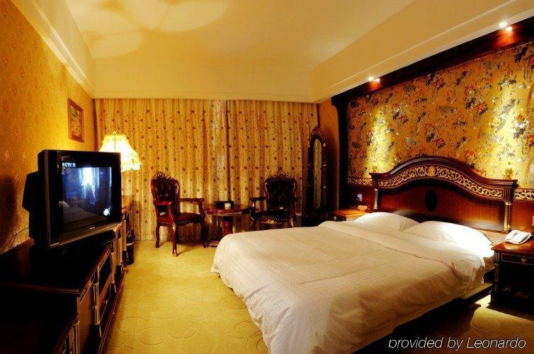New West Street International Hotel Yangshuo Ruang foto
