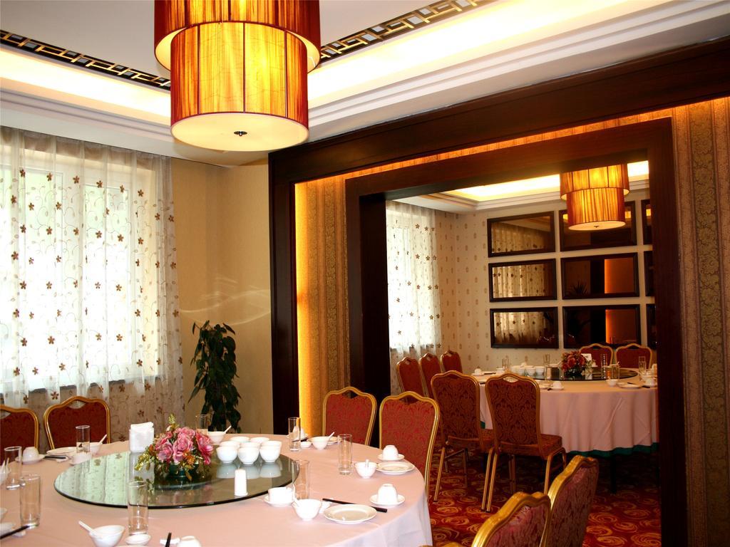 New West Street International Hotel Yangshuo Bagian luar foto